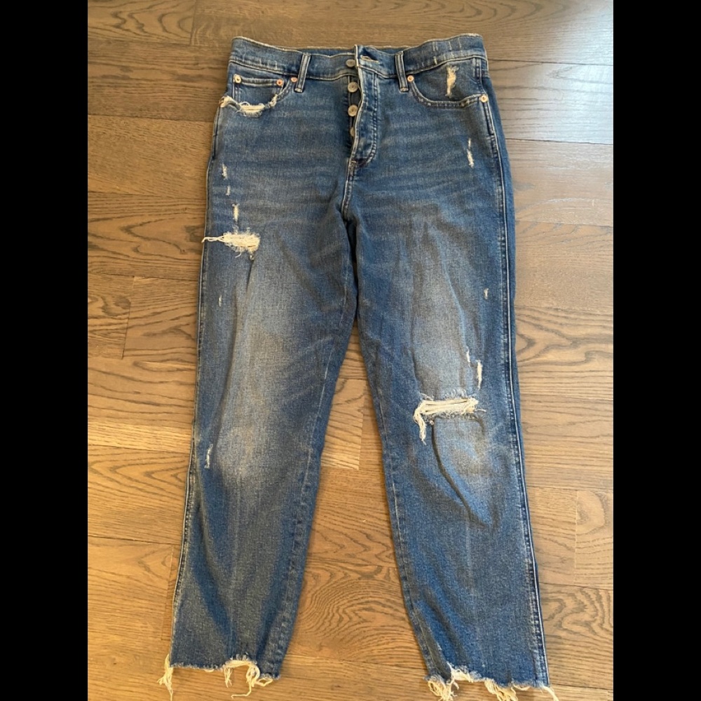 GAP cheeky straight distressed boyfriend jeans